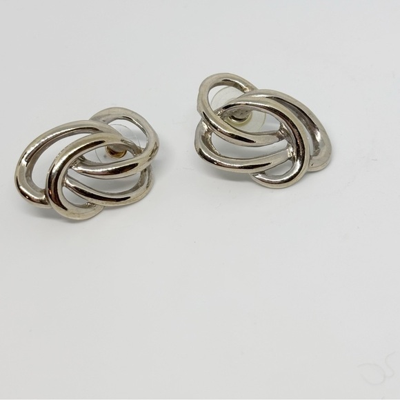 Vintage Silver Tone Modernist Abstract Swirl Pierced Post Earrings 1.5” - Picture 6 of 6